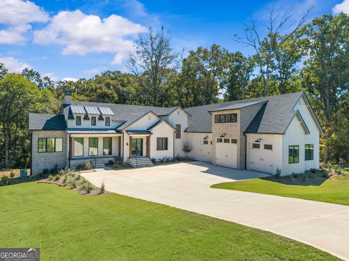 5 bedroom, 6 bathroom, 5,427 sq ft single family residence for sale at 1110 Sunset Bluff, Greensboro, GA 30642