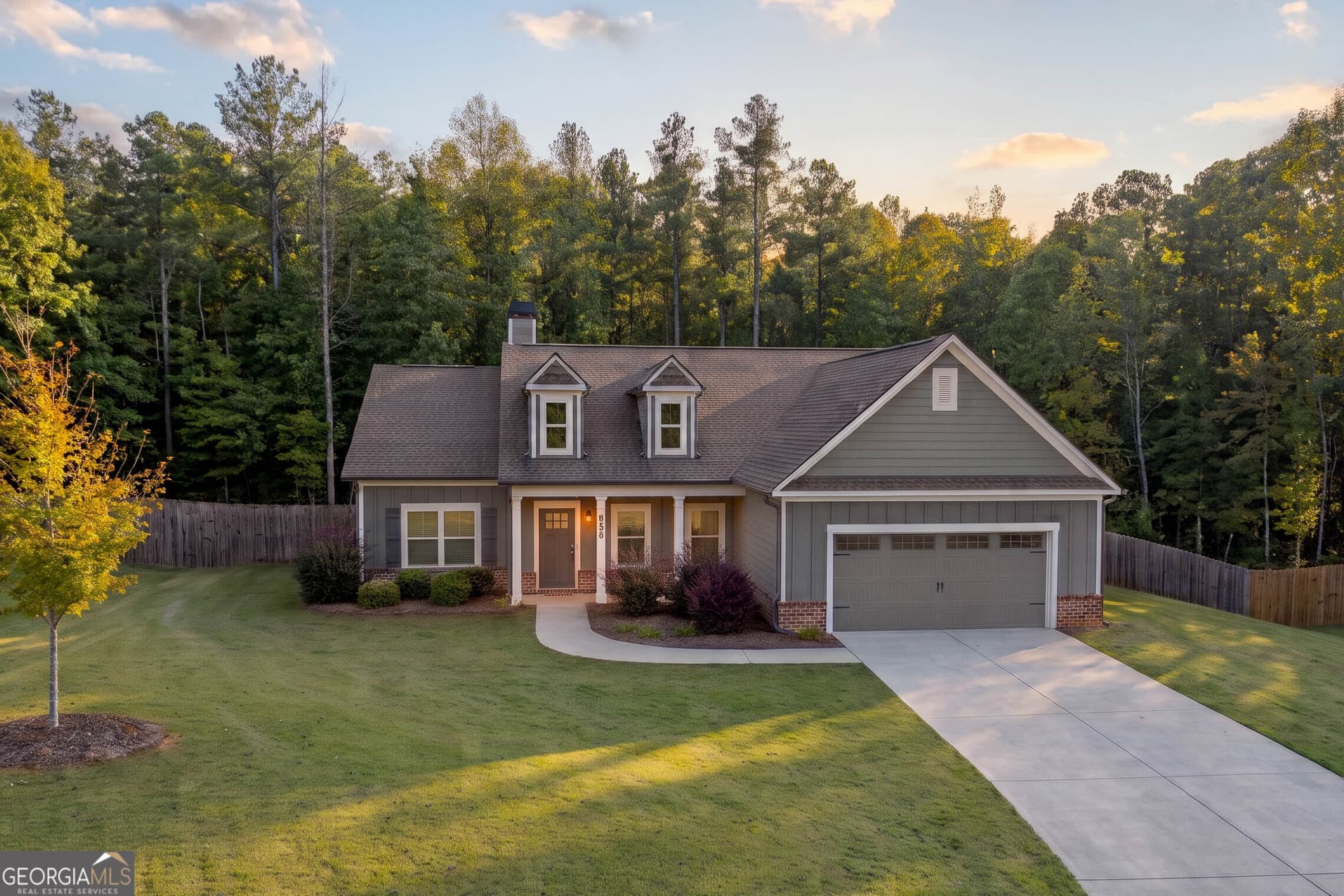 4 bedroom, 3 bathroom, 2,081 sq ft single family residence for sale at 223 Manor Drive, Hull, GA 30646