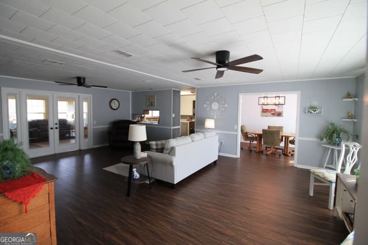 3 bedroom, 2 bathroom, 2,192 sq ft single family residence for sale at 3169 Golden Isle Parkway, Baxley, GA 31513 — photo 10