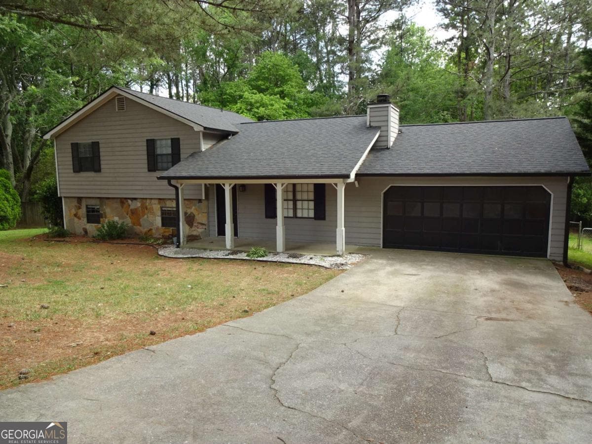 3 bedroom, 2 bathroom, 2,030 sq ft single family residence sold at 1535 Haynes Court, Grayson, GA 30017