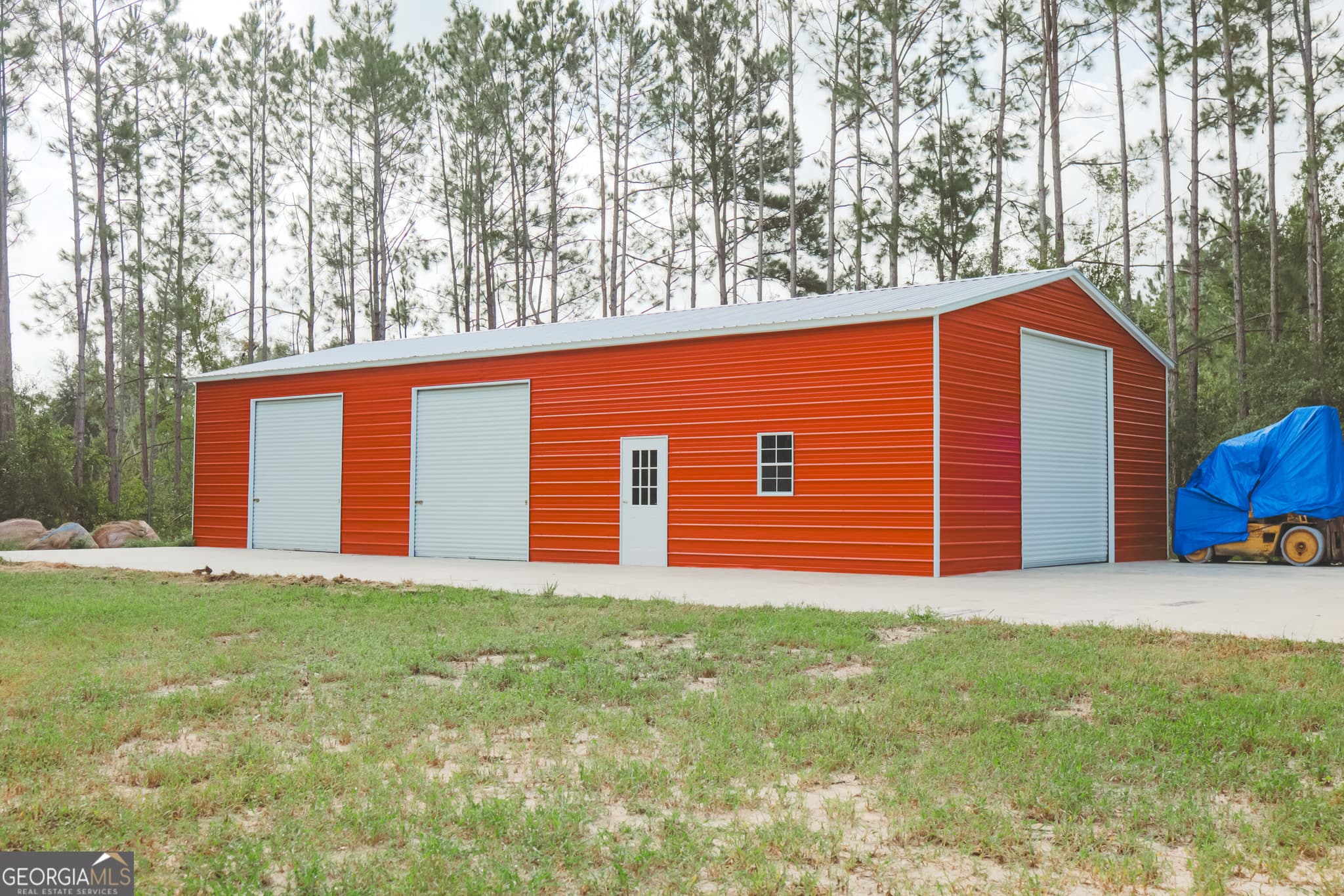 3 bedroom, 2 bathroom, 1,918 sq ft single family residence under contract at 7213 Albany Highway, Millwood, GA 31552 — photo 9