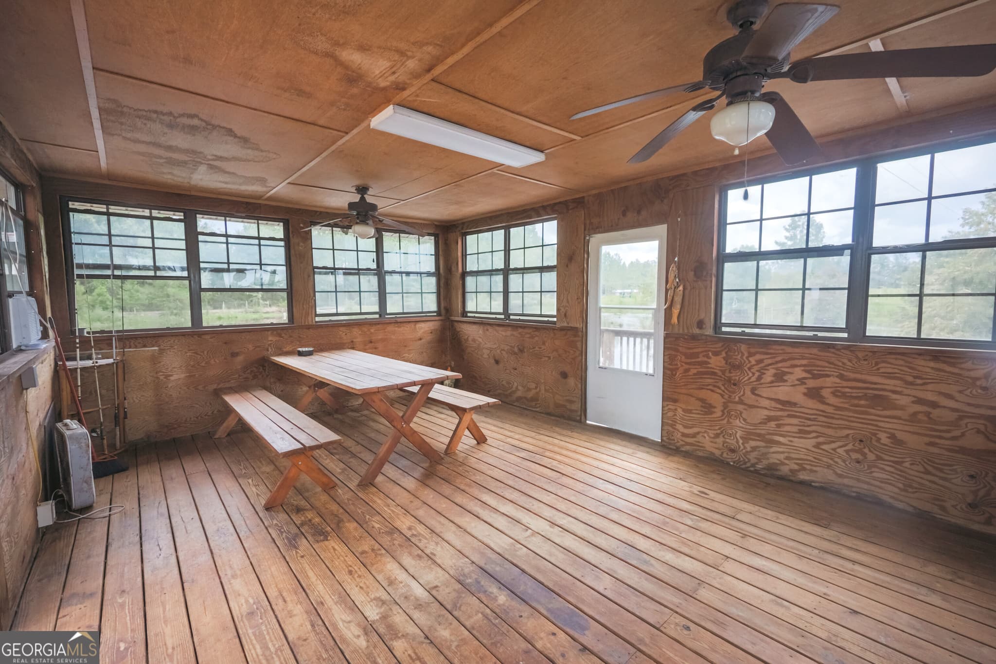 3 bedroom, 2 bathroom, 1,918 sq ft single family residence under contract at 7213 Albany Highway, Millwood, GA 31552 — photo 8