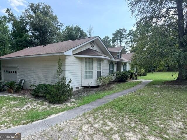 3 bedroom, 2 bathroom, 1,794 sq ft single family residence for sale at 177 Rockingham Place, Macon, GA 31217 — photo 3