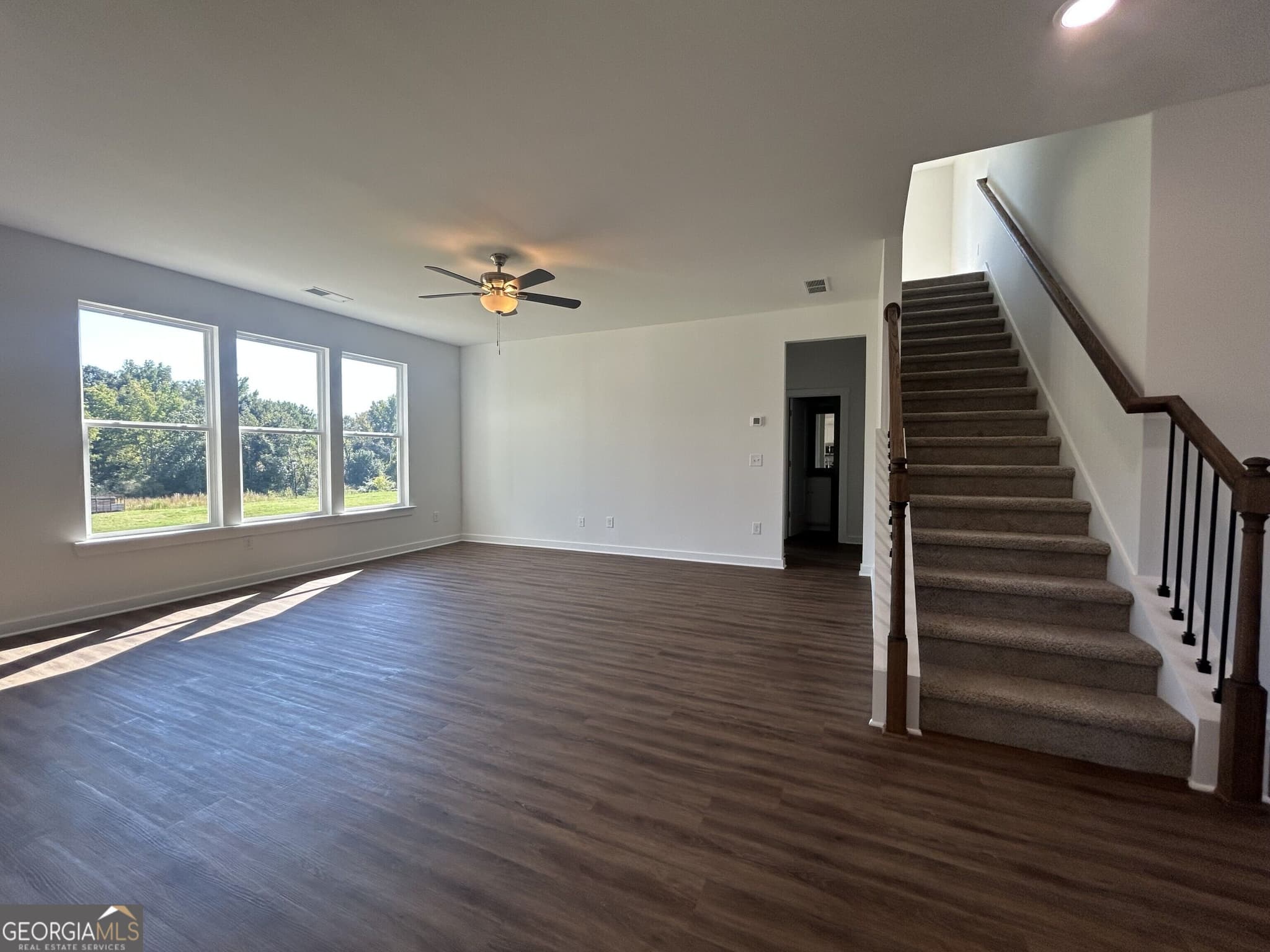 4 bedroom, 3 bathroom, 2,517 sq ft single family residence for sale at 260 Crimson Feather Drive, Jefferson, GA 30549 — photo 7
