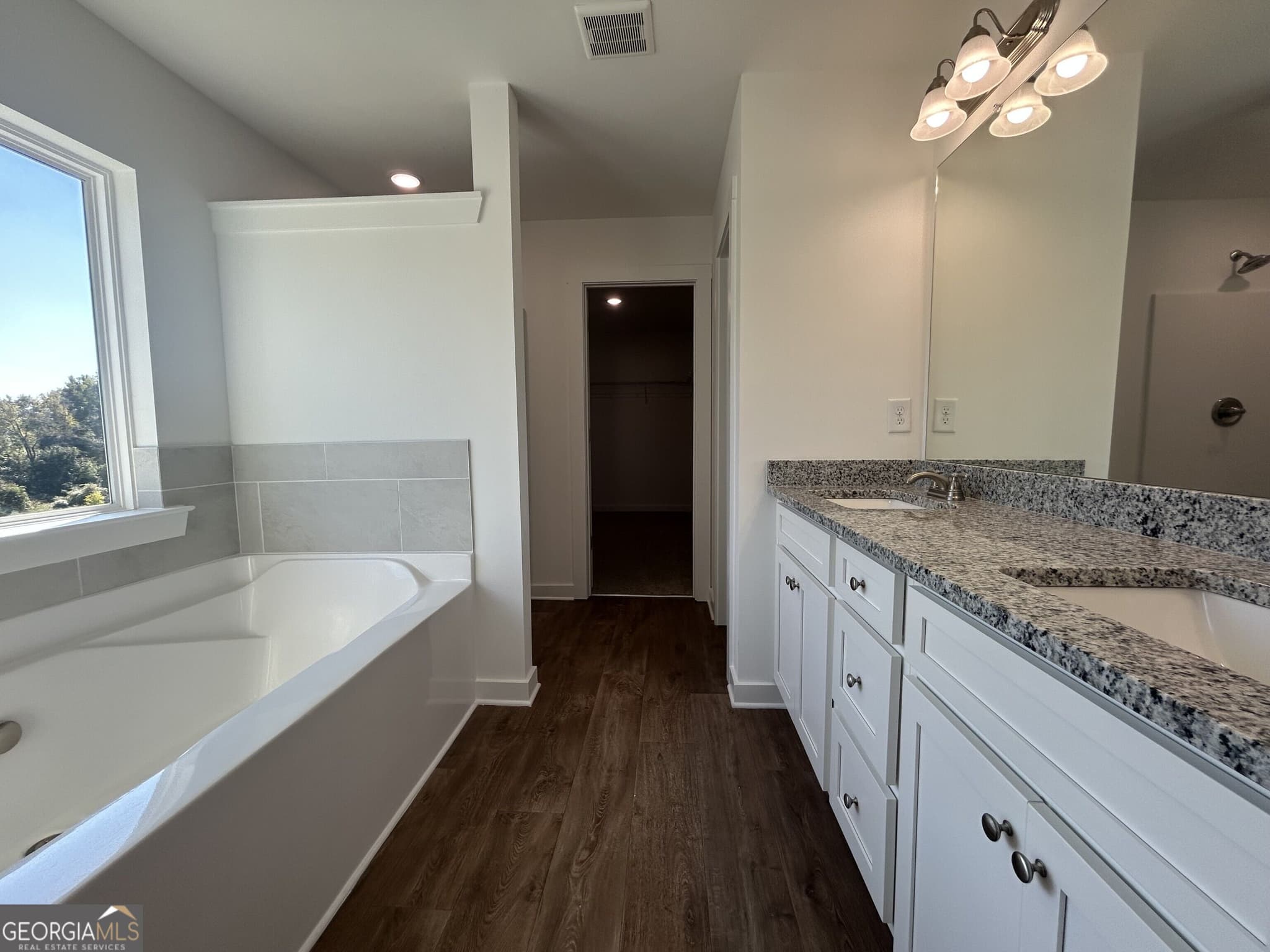 4 bedroom, 3 bathroom, 2,517 sq ft single family residence for sale at 260 Crimson Feather Drive, Jefferson, GA 30549 — photo 10
