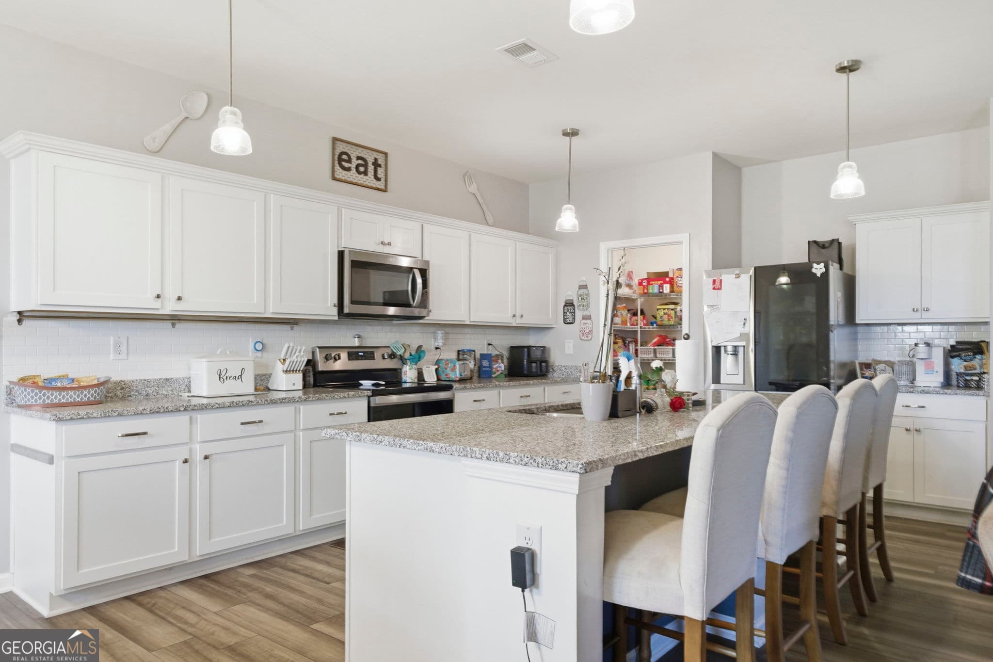 4 bedroom, 3 bathroom, 2,164 sq ft single family residence for sale at 161 Verona Drive, Cartersville, GA 30120 — photo 5