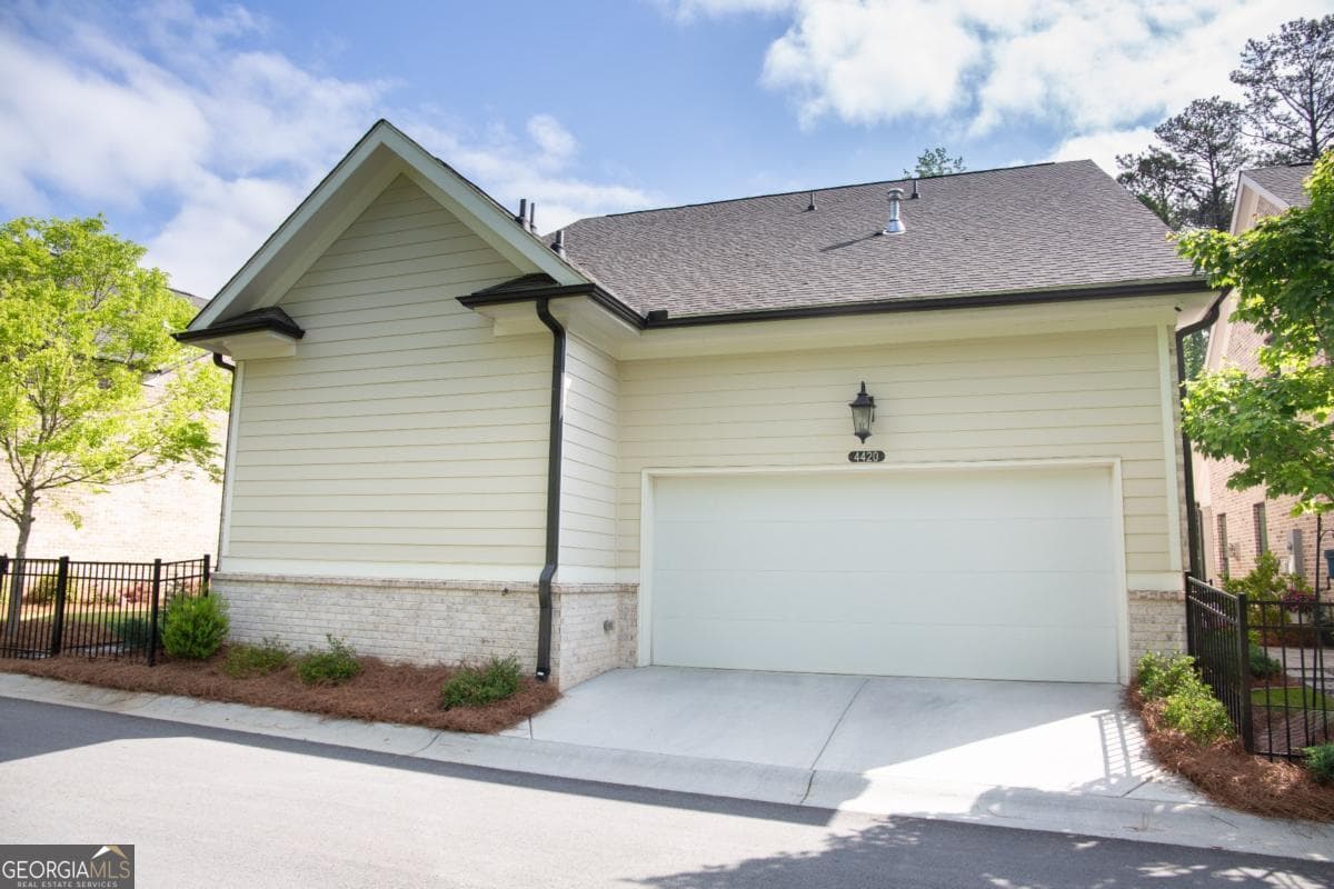 3 bedroom, 3.5 bathroom single family residence for sale at 4420 Waterside Parkway LOT #3, Peachtree Corners, GA 30092 — photo 2