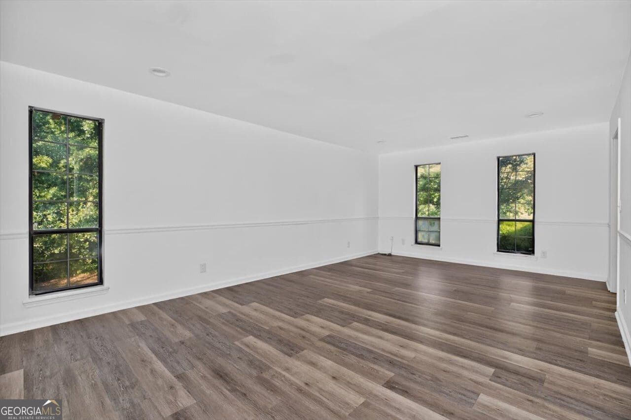 3 bedroom, 2 bathroom, 1,811 sq ft single family residence for sale at 225 Blue Ridge Lane, Warner Robins, GA 31088 — photo 10