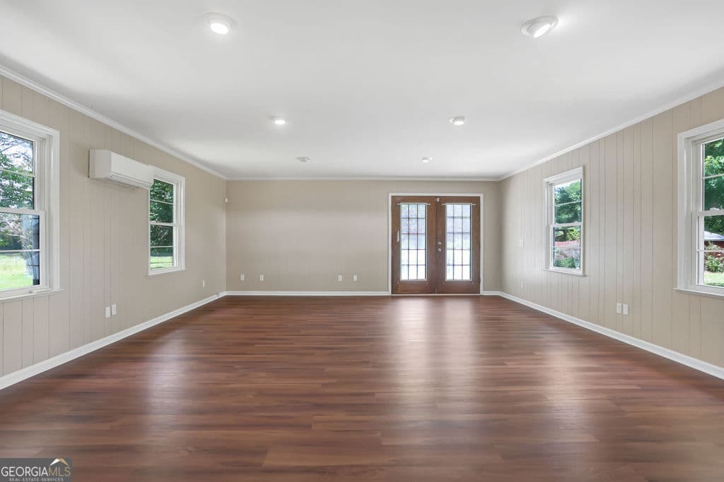 4 bedroom, 3 bathroom, 2,210 sq ft single family residence under contract at 2362 Millen Highway, Sylvania, GA 30467 — photo 7