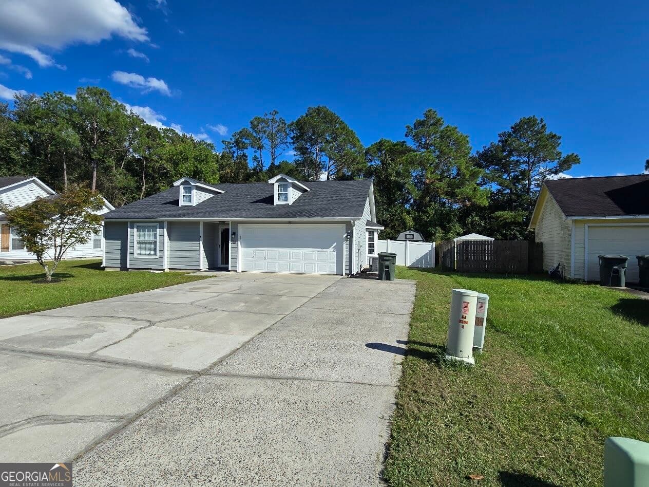 3 bedroom, 2 bathroom, 1,646 sq ft single family residence for rent at 118 Lake Ashley Drive, Kingsland, GA 31548 for $2,000 a month — photo 7