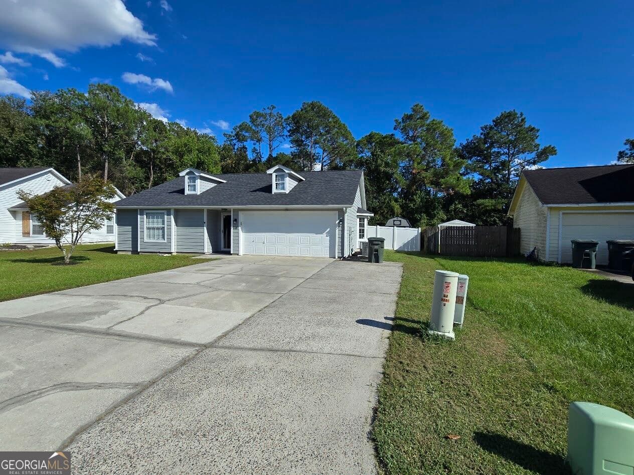 3 bedroom, 2 bathroom, 1,646 sq ft single family residence for rent at 118 Lake Ashley Drive, Kingsland, GA 31548 for $2,000 a month — photo 9