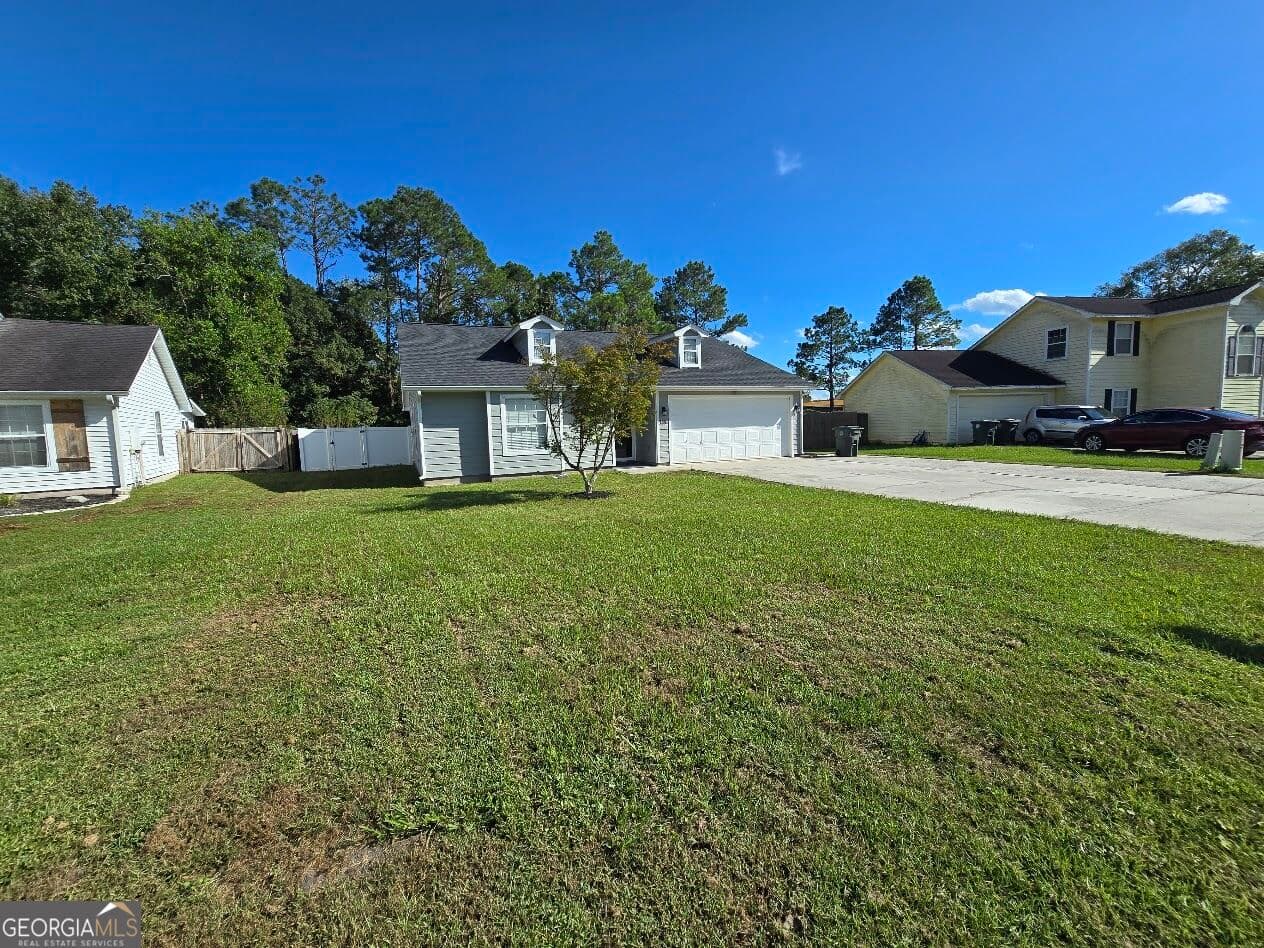3 bedroom, 2 bathroom, 1,646 sq ft single family residence for rent at 118 Lake Ashley Drive, Kingsland, GA 31548 for $2,000 a month — photo 4
