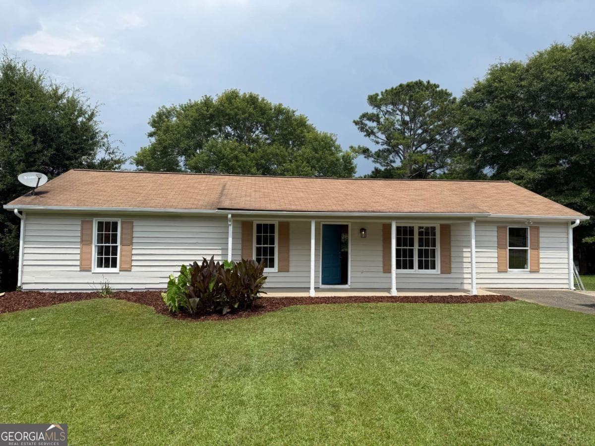 4 bedroom, 1.5 bathroom, 1,456 sq ft single family residence for sale at 3165 Delhi Drive, Powder Springs, GA 30127