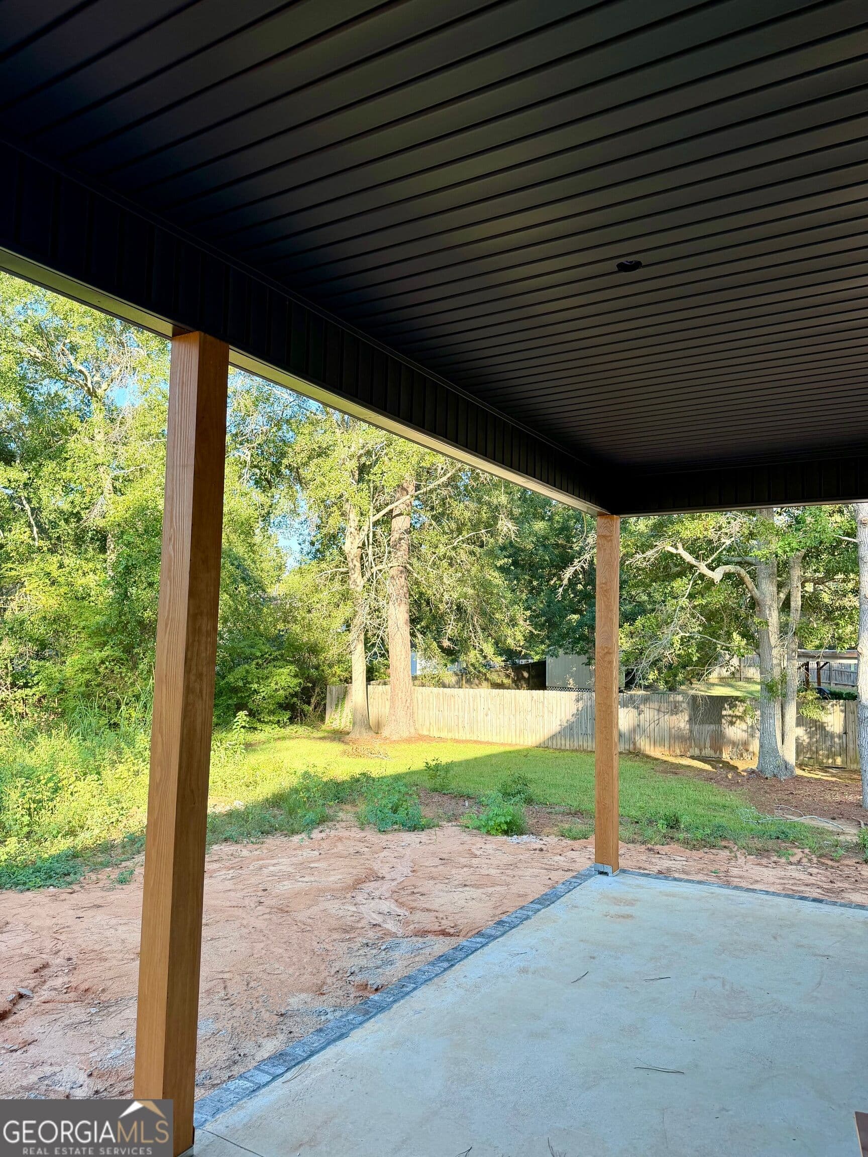 3 bedroom, 2 bathroom, 1,725 sq ft single family residence for sale at 212 Ashland Court, Dublin, GA 31021 — photo 5