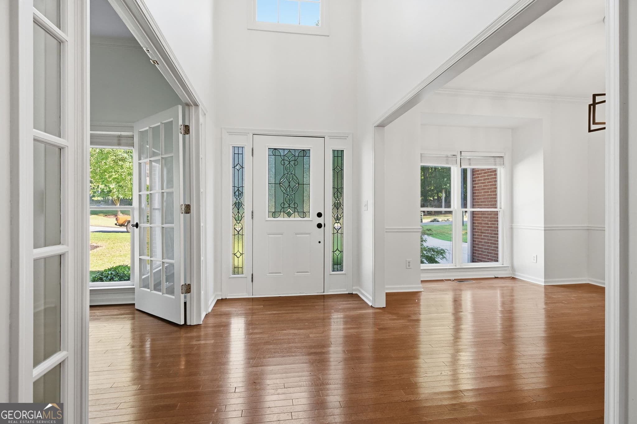 4 bedroom, 4 bathroom, 3,614 sq ft single family residence for sale at 2330 Rose Walk Drive, Alpharetta, GA 30005 — photo 3