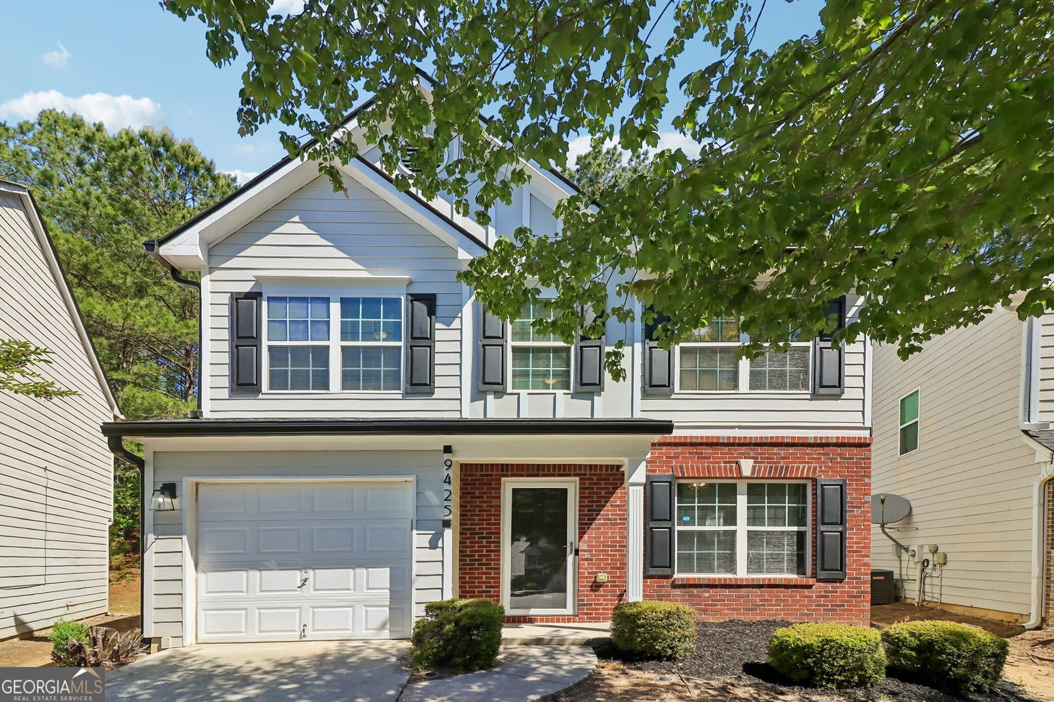 3 bedroom, 2.5 bathroom, 1,739 sq ft single family residence sold at 9425 Lakeview Road, Union City, GA 30291