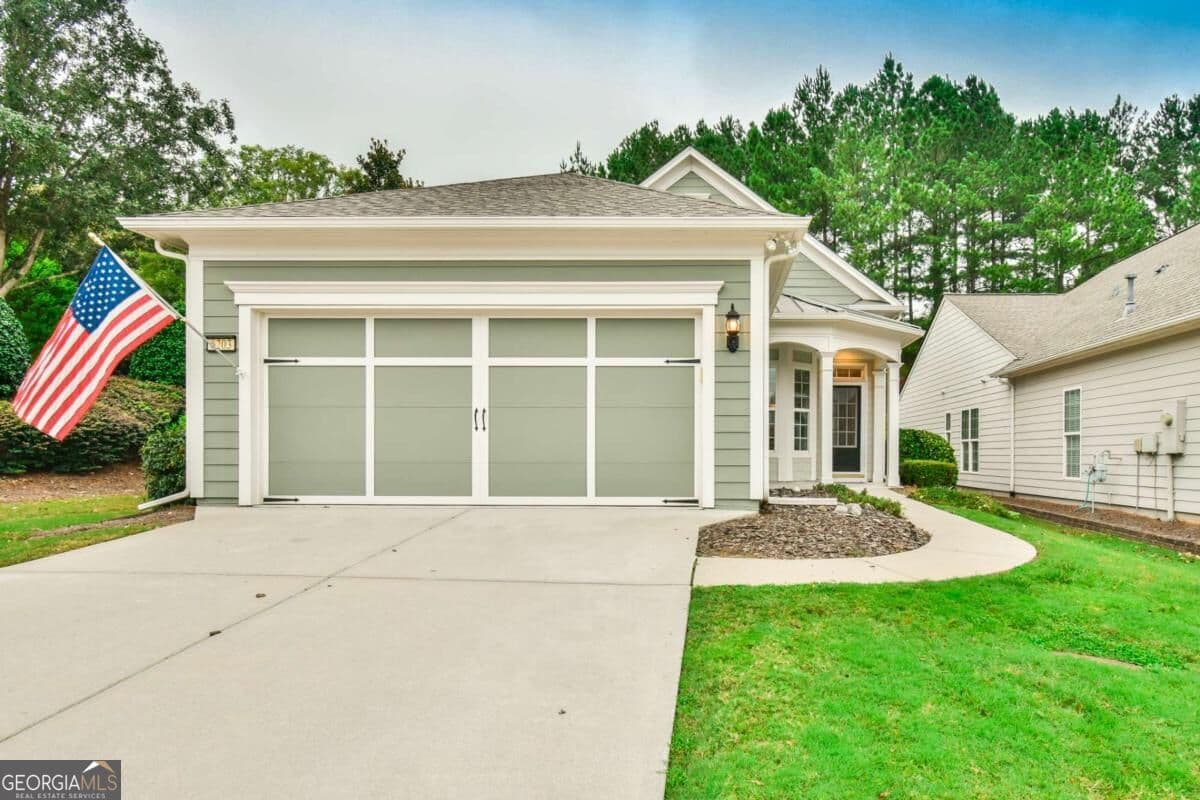 2 bedroom, 2 bathroom, 1,405 sq ft single family residence for sale at 6203 Ivy Stone Way, Hoschton, GA 30548 — photo 2