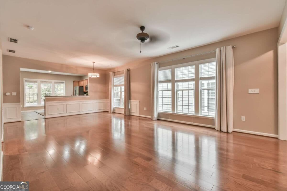 2 bedroom, 2 bathroom, 1,405 sq ft single family residence for sale at 6203 Ivy Stone Way, Hoschton, GA 30548 — photo 10