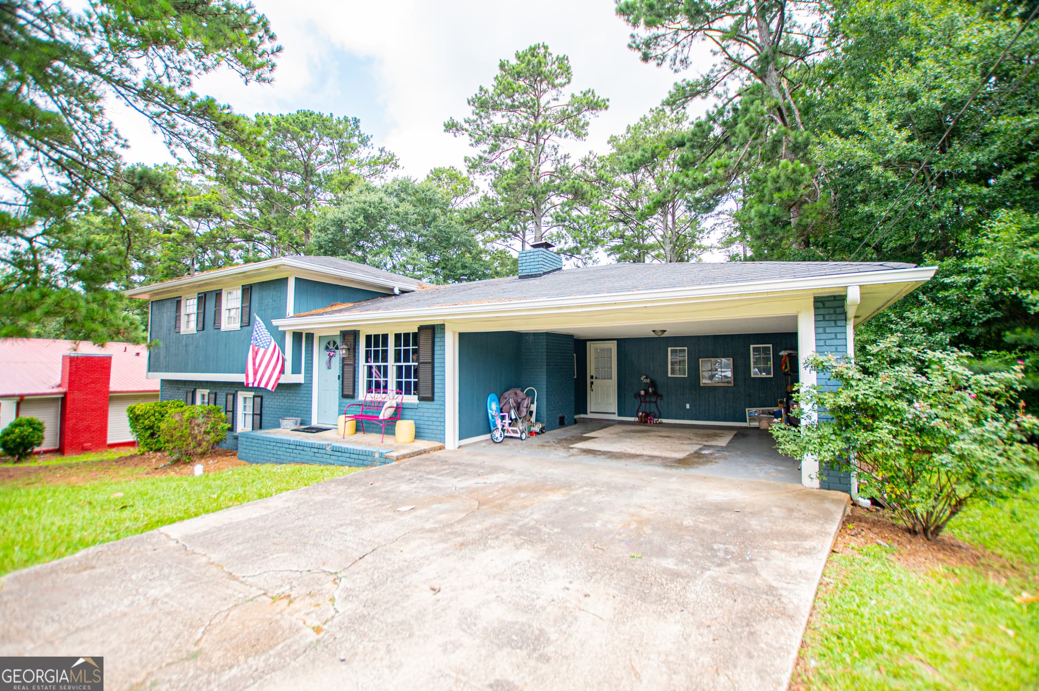 4 bedroom, 2 bathroom, 1,836 sq ft single family residence for sale at 103 Shannon Drive, Carrollton, GA 30117 — photo 2