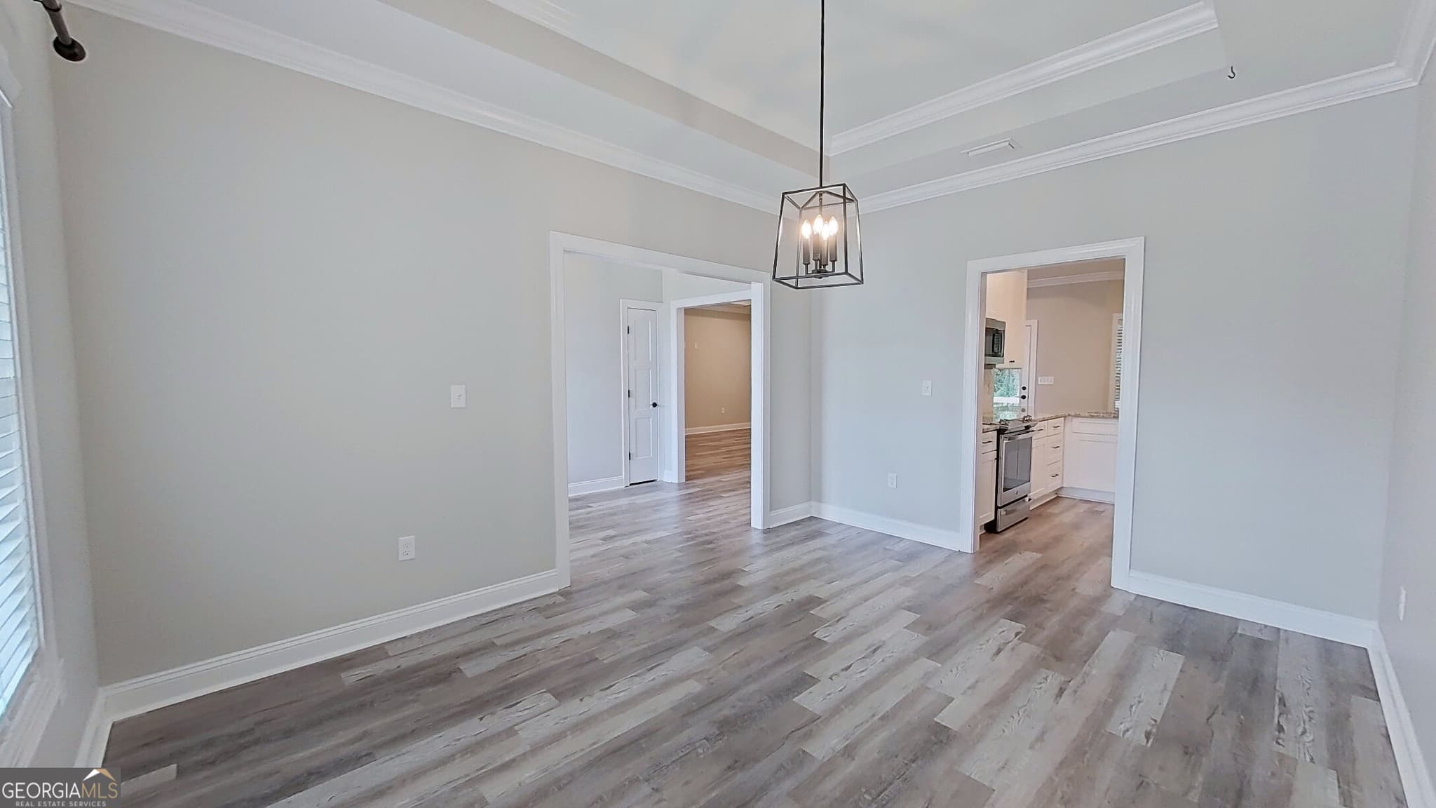 4 bedroom, 3 bathroom, 2,668 sq ft single family residence for sale at 370 Madison Boulevard, Thomasville, GA 31757 — photo 5