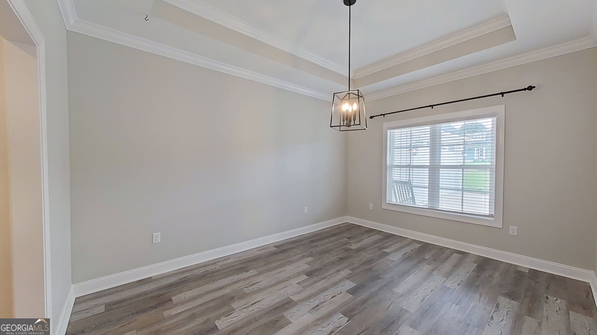 4 bedroom, 3 bathroom, 2,668 sq ft single family residence for sale at 370 Madison Boulevard, Thomasville, GA 31757 — photo 4