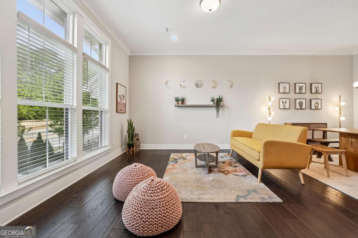 4 bedroom, 3.5 bathroom, 2,594 sq ft townhouse for sale at 140 Fair View Circle, Roswell, GA 30076 — photo 1 of 37
