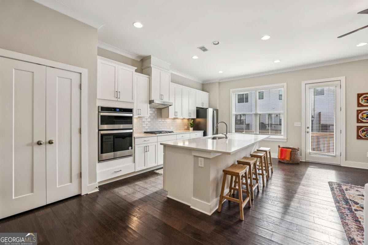 4 bedroom, 3.5 bathroom, 2,594 sq ft townhouse for sale at 140 Fair View Circle, Roswell, GA 30076 — photo 10