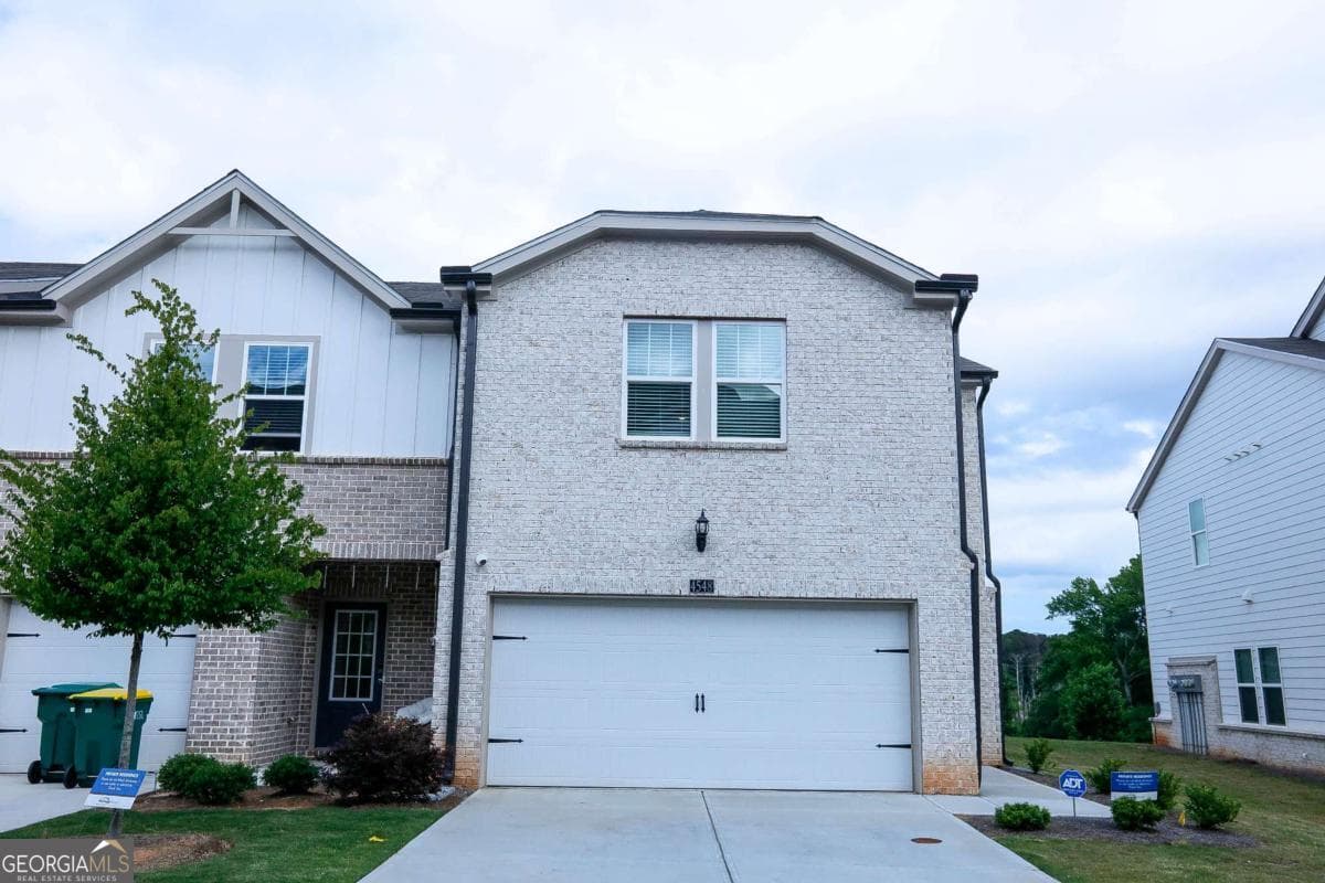 3 bedroom, 2.5 bathroom, 1,818 sq ft townhouse sold at 4548 Red Lion Place, Lawrenceville, GA 30044