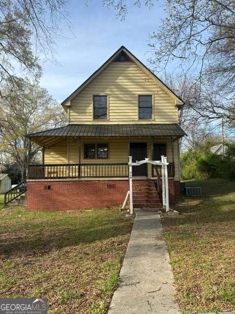 4 bedroom, 2 bathroom, 1,608 sq ft single family residence sold at 219 Grove Avenue, Lindale, GA 30147