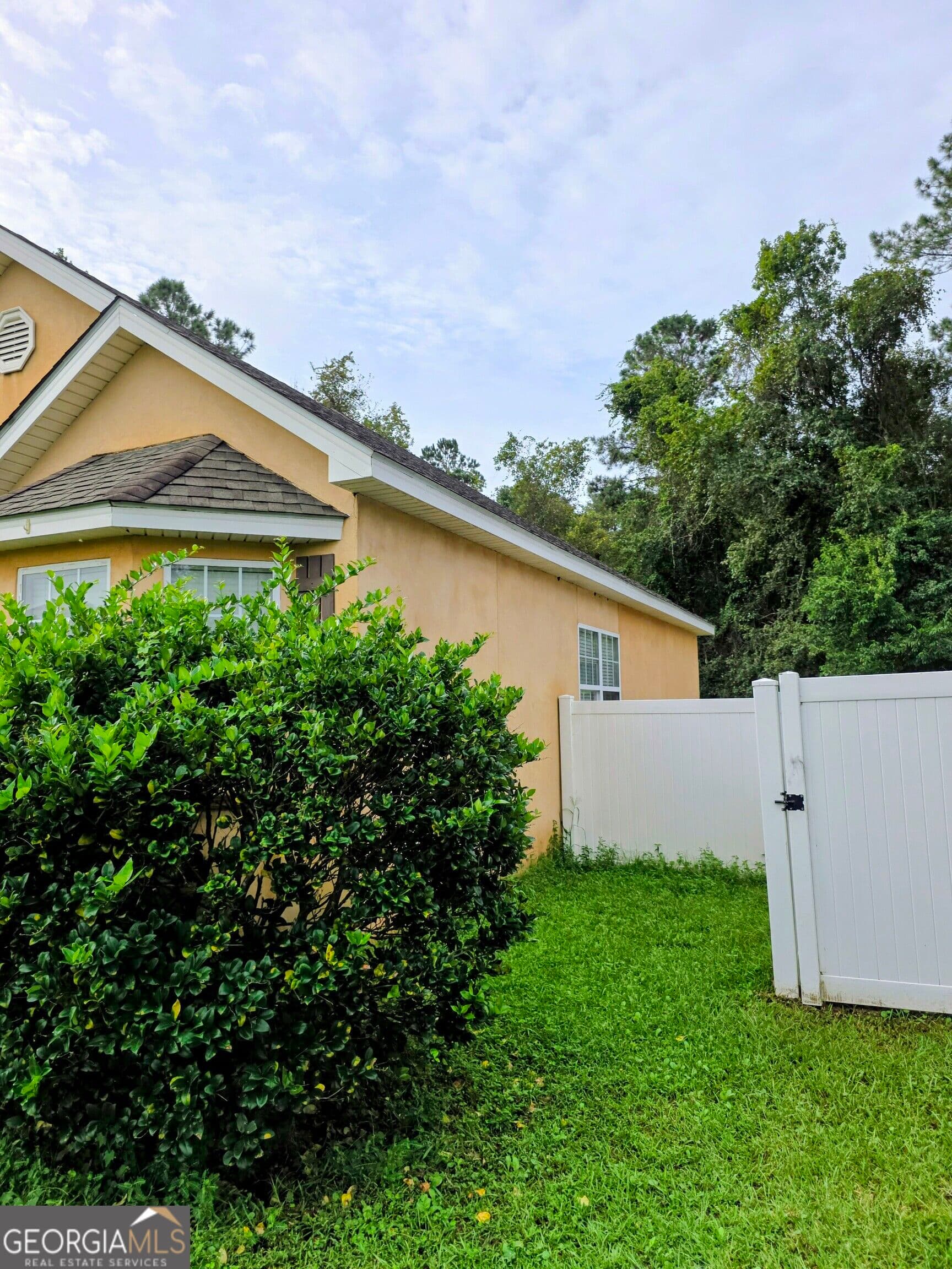 3 bedroom, 2 bathroom, 2,061 sq ft single family residence for sale at 182 Somersby Pointe, Brunswick, GA 31523 — photo 10
