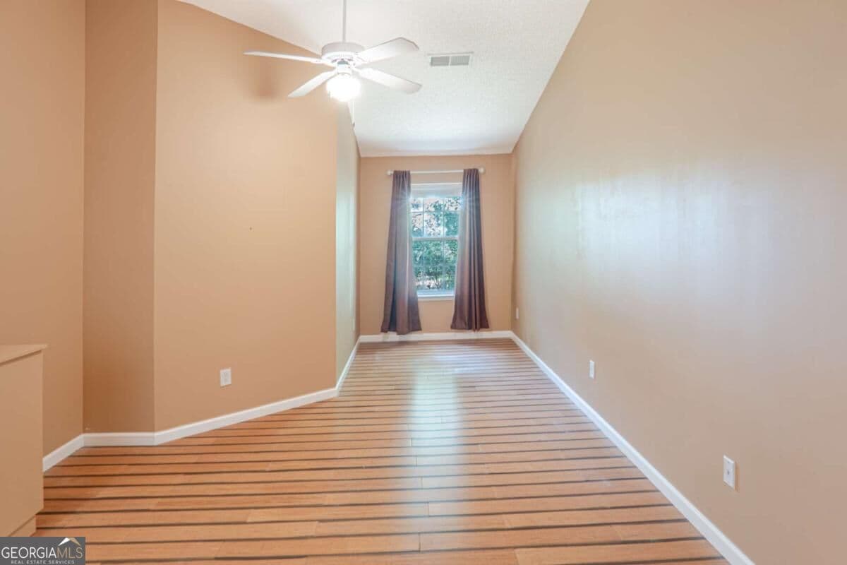 2 bedroom, 2 bathroom, 1,007 sq ft townhouse for sale at 209 Cottonwood Creek Circle, Canton, GA 30114 — photo 9