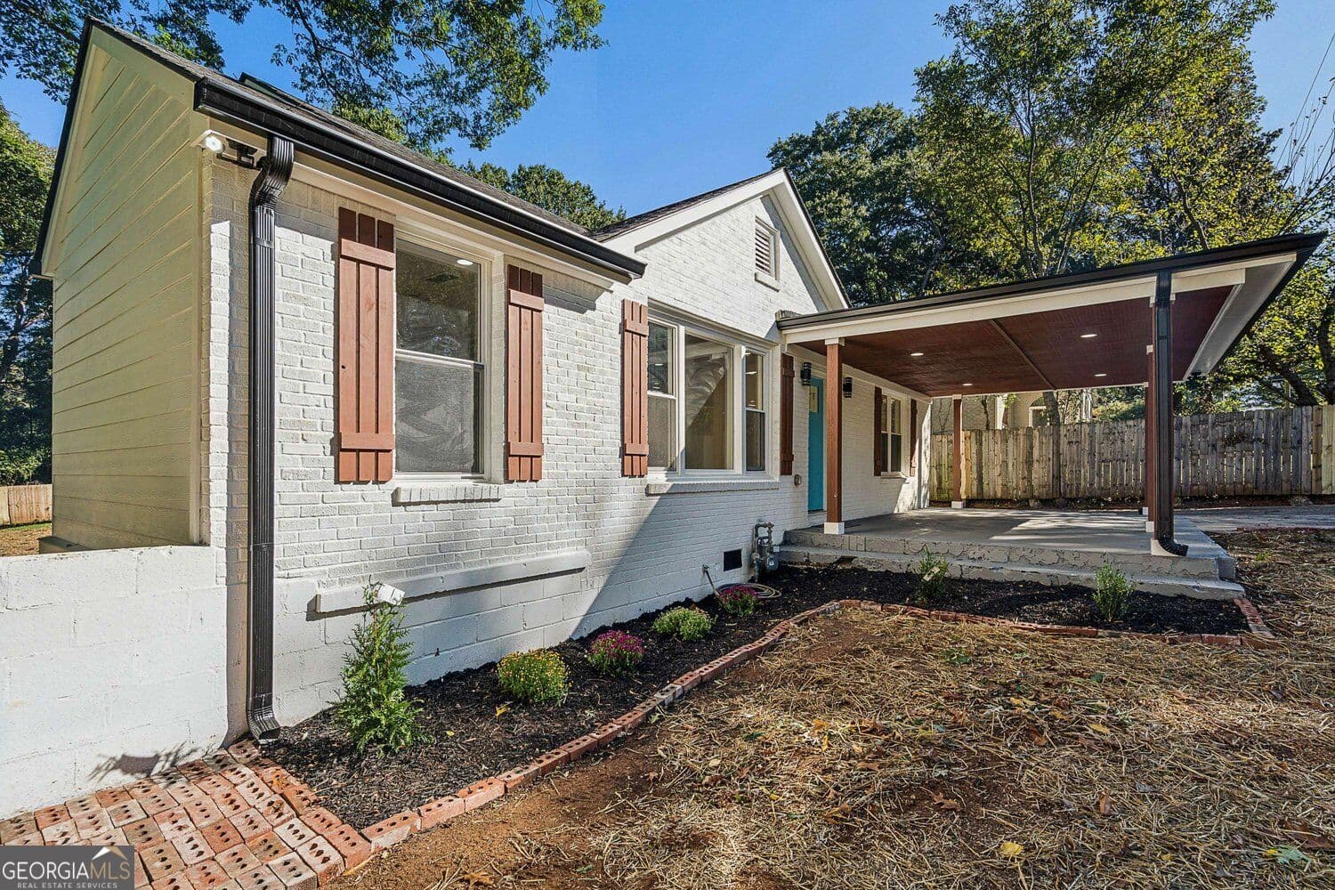 3 bedroom, 1.5 bathroom, 1,140 sq ft single family residence for sale at 2662 Joyce Avenue, Decatur, GA 30032 — photo 2