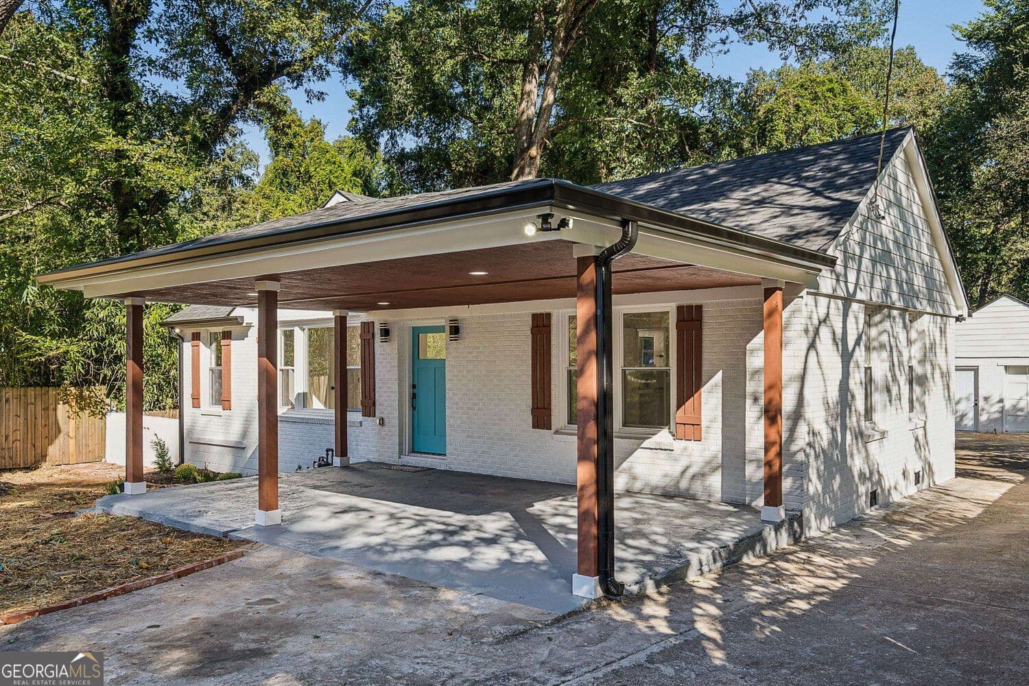 3 bedroom, 1.5 bathroom, 1,140 sq ft single family residence for sale at 2662 Joyce Avenue, Decatur, GA 30032 — photo 3