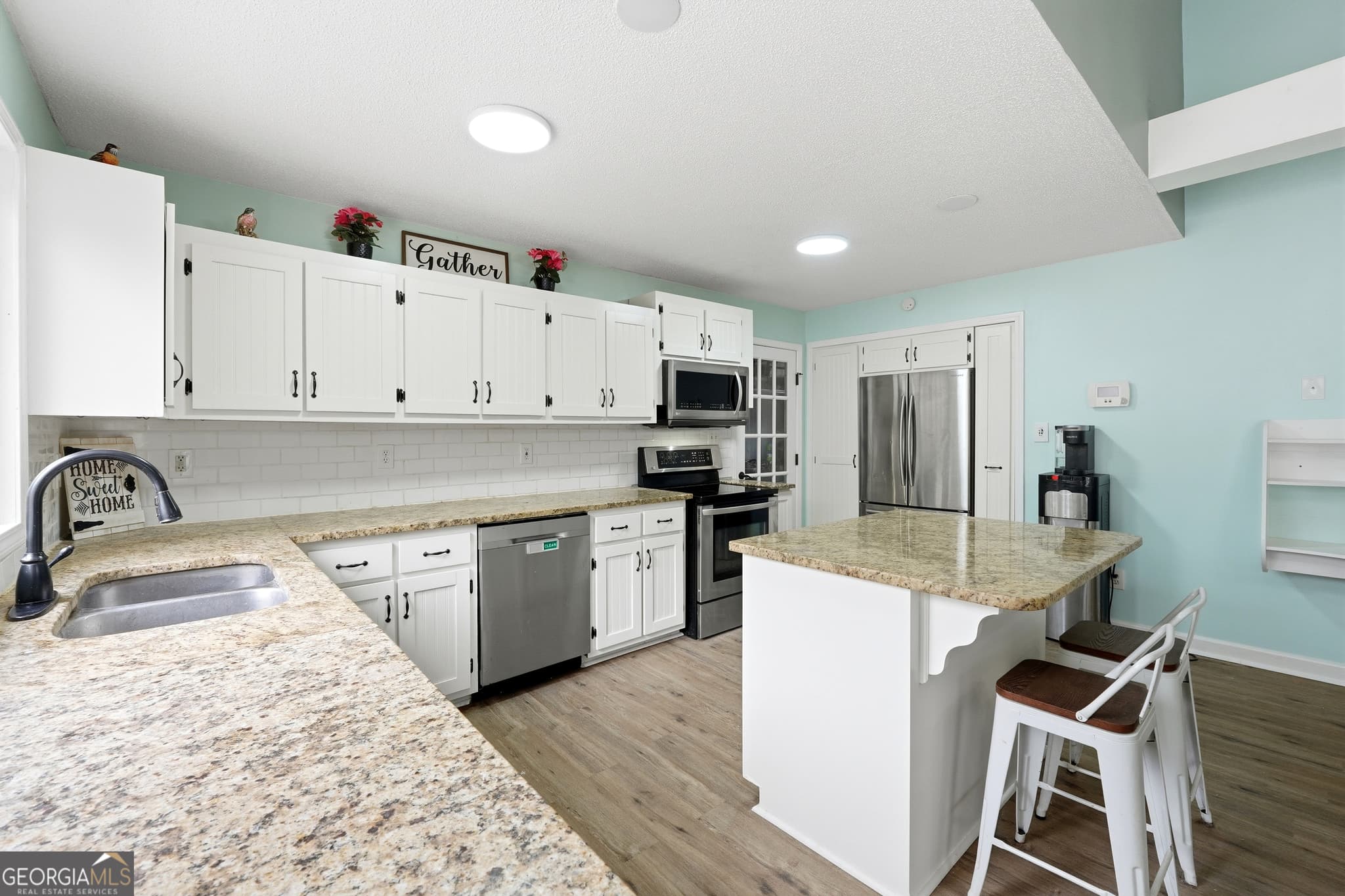 4 bedroom, 3 bathroom, 2,856 sq ft single family residence for sale at 201 Arrow Wood Drive, Waleska, GA 30183 — photo 7
