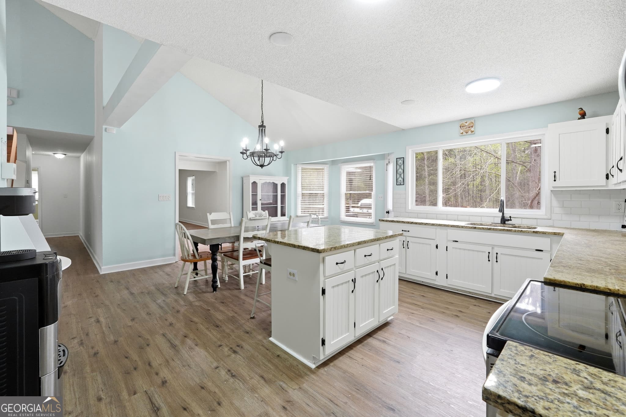 4 bedroom, 3 bathroom, 2,856 sq ft single family residence for sale at 201 Arrow Wood Drive, Waleska, GA 30183 — photo 5