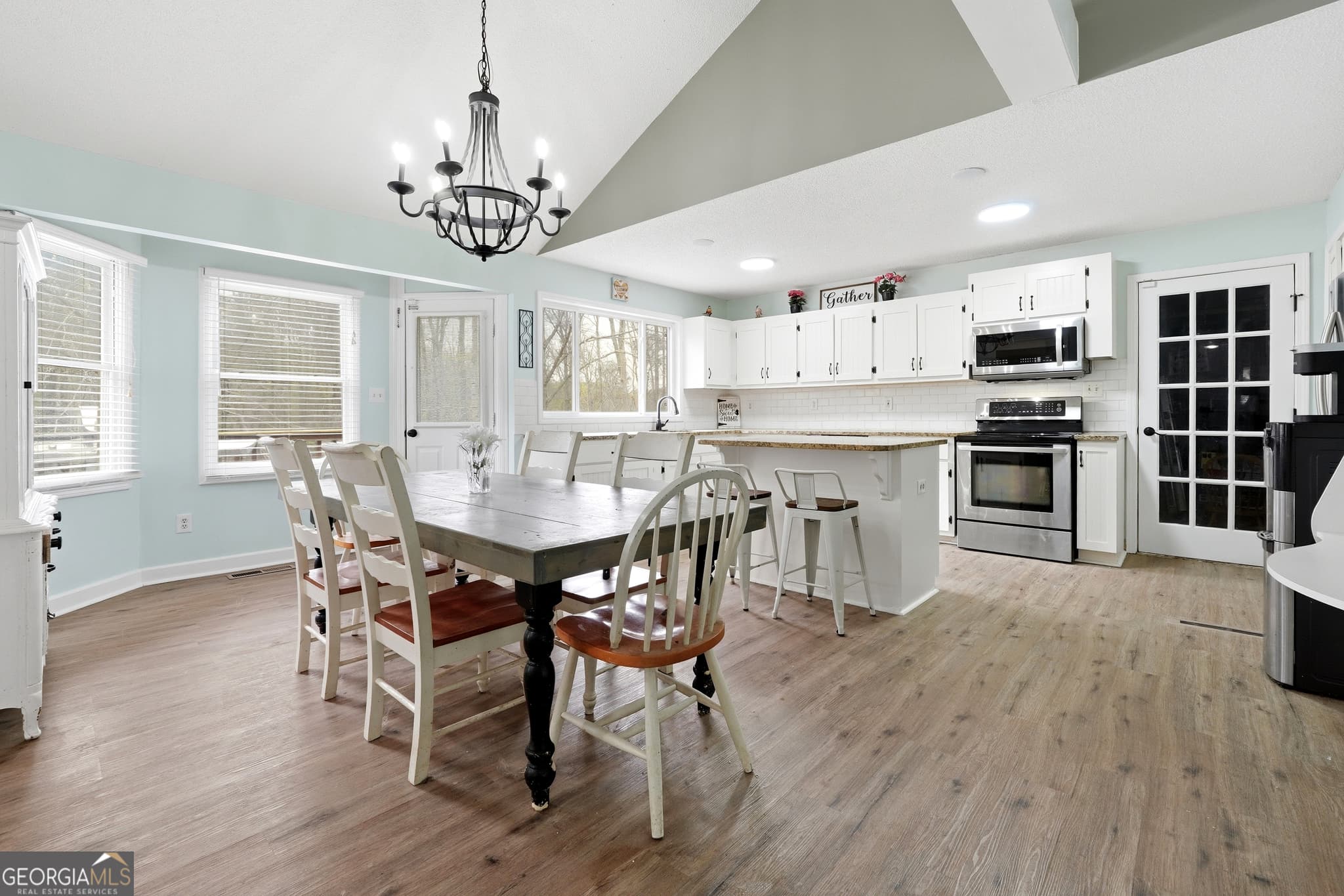 4 bedroom, 3 bathroom, 2,856 sq ft single family residence for sale at 201 Arrow Wood Drive, Waleska, GA 30183 — photo 4