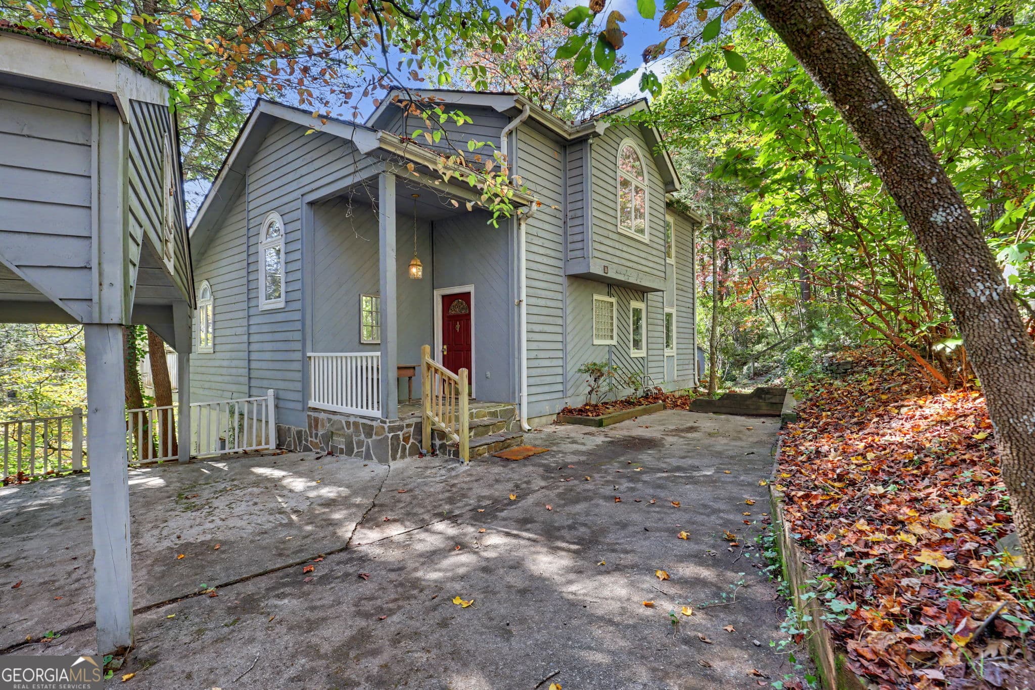 3 bedroom, 3 bathroom, 2,488 sq ft single family residence for sale at 191 Applewood Drive, Tiger, GA 30576 — photo 1 of 63