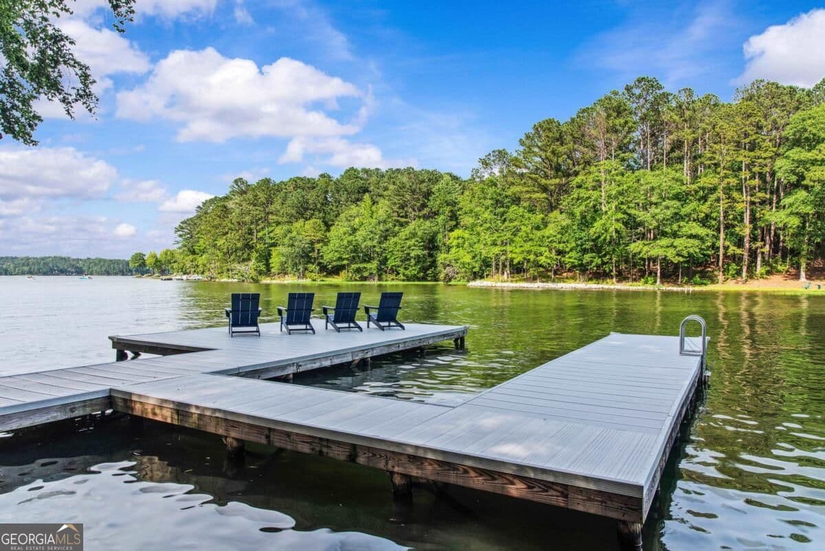 3 bedroom, 2.5 bathroom, 2,128 sq ft single family residence for sale at 120 River Lake Court, Eatonton, GA 31024 — photo 7