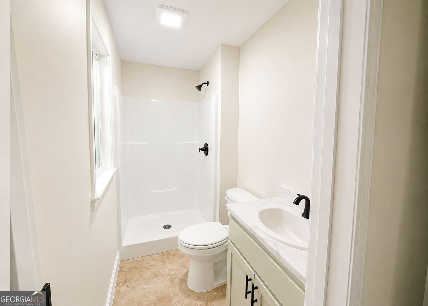 3 bedroom, 2 bathroom, 1,056 sq ft single family residence for sale at 778 Villa Esta Avenue, Macon, GA 31206 — photo 3
