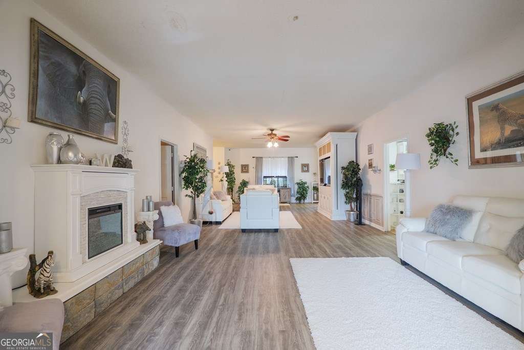 4 bedroom, 3 bathroom single family residence for sale at 3473- 3807 Kay Circle, Valdosta, GA 31606 — photo 7