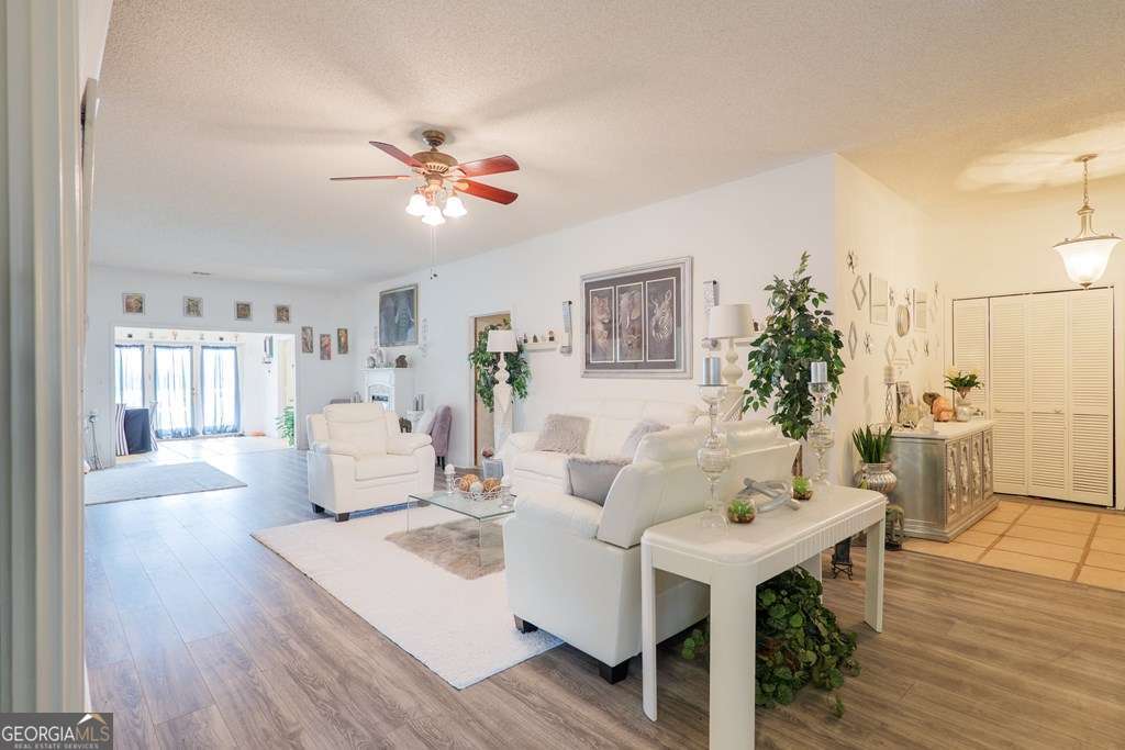 4 bedroom, 3 bathroom single family residence for sale at 3473- 3807 Kay Circle, Valdosta, GA 31606 — photo 5