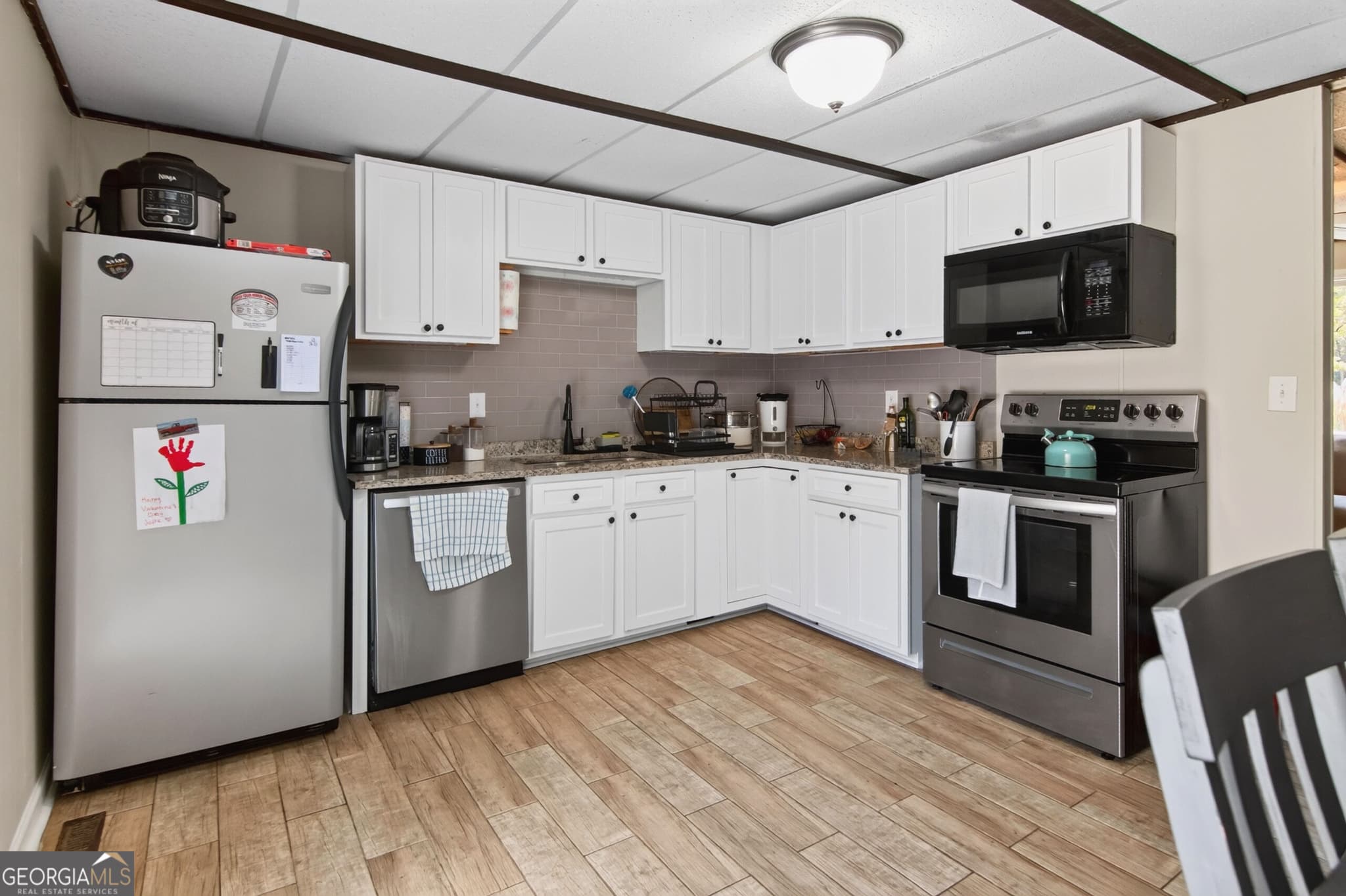 5 bedroom, 2 bathroom, 2,592 sq ft single family residence for sale at 226 Hines Road, Moreland, GA 30259 — photo 7