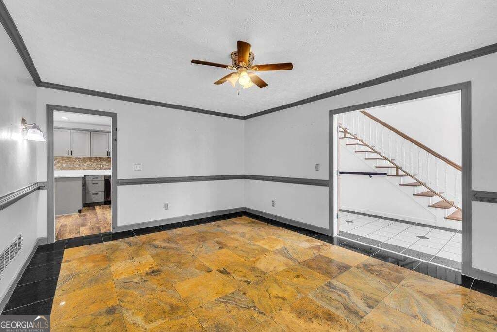 5 bedroom, 4 bathroom, 3,785 sq ft single family residence for sale at 4634 Riveredge Cove, Snellville, GA 30039 — photo 5