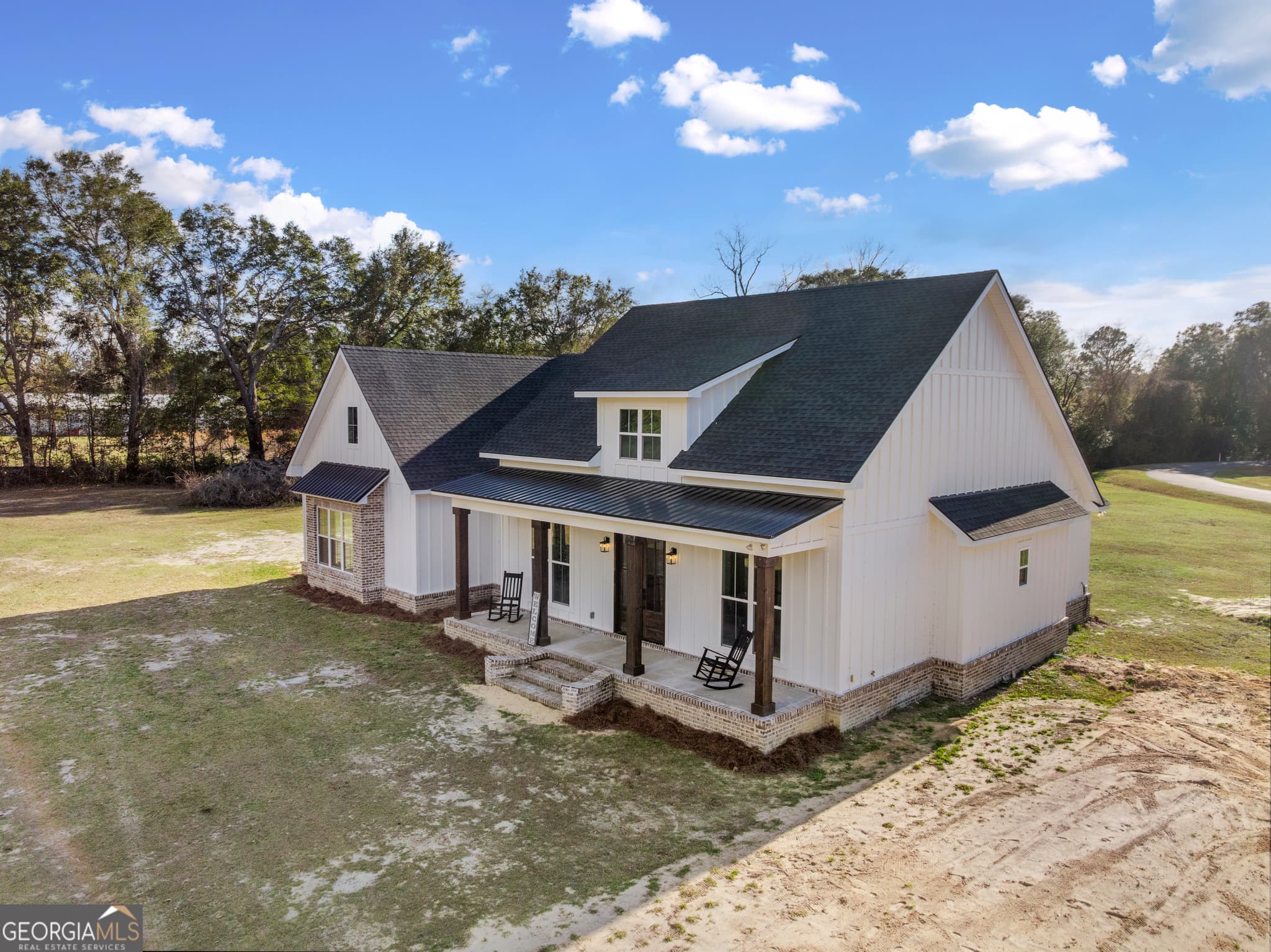 4 bedroom, 3 bathroom, 2,481 sq ft single family residence sold at 4005 Golfview Drive, Blackshear, GA 31516