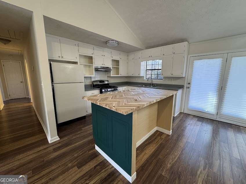 3 bedroom, 2 bathroom, 1,326 sq ft single family residence for sale at 65 Fair Oaks Drive, Conyers, GA 30094 — photo 5