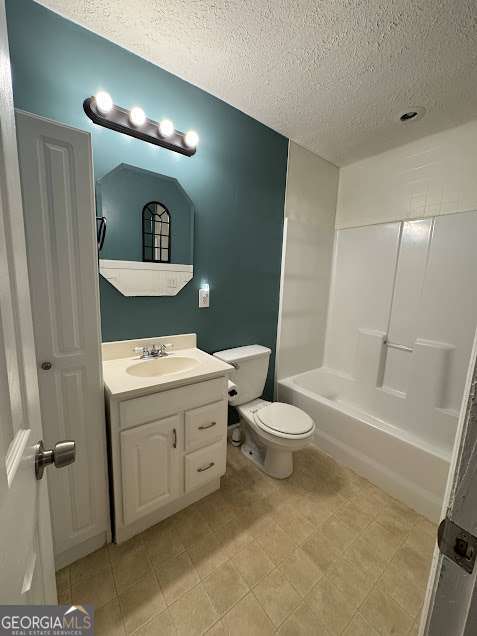 3 bedroom, 2 bathroom, 1,326 sq ft single family residence for sale at 65 Fair Oaks Drive, Conyers, GA 30094 — photo 10