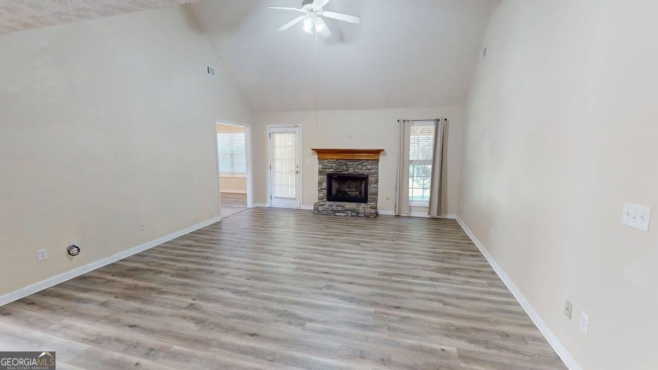 4 bedroom, 3 bathroom, 2,245 sq ft single family residence for sale at 406 Arrowhatchee Drive, Winder, GA 30680 — photo 7