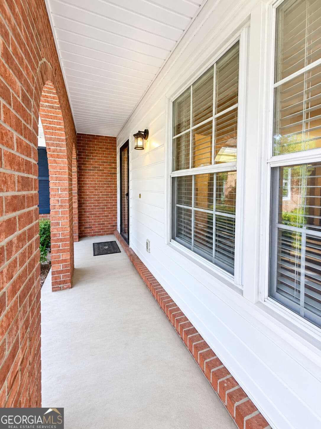 3 bedroom, 2 bathroom, 1,860 sq ft single family residence under contract at 132 Belle Point Parkway, Brunswick, GA 31525 — photo 3