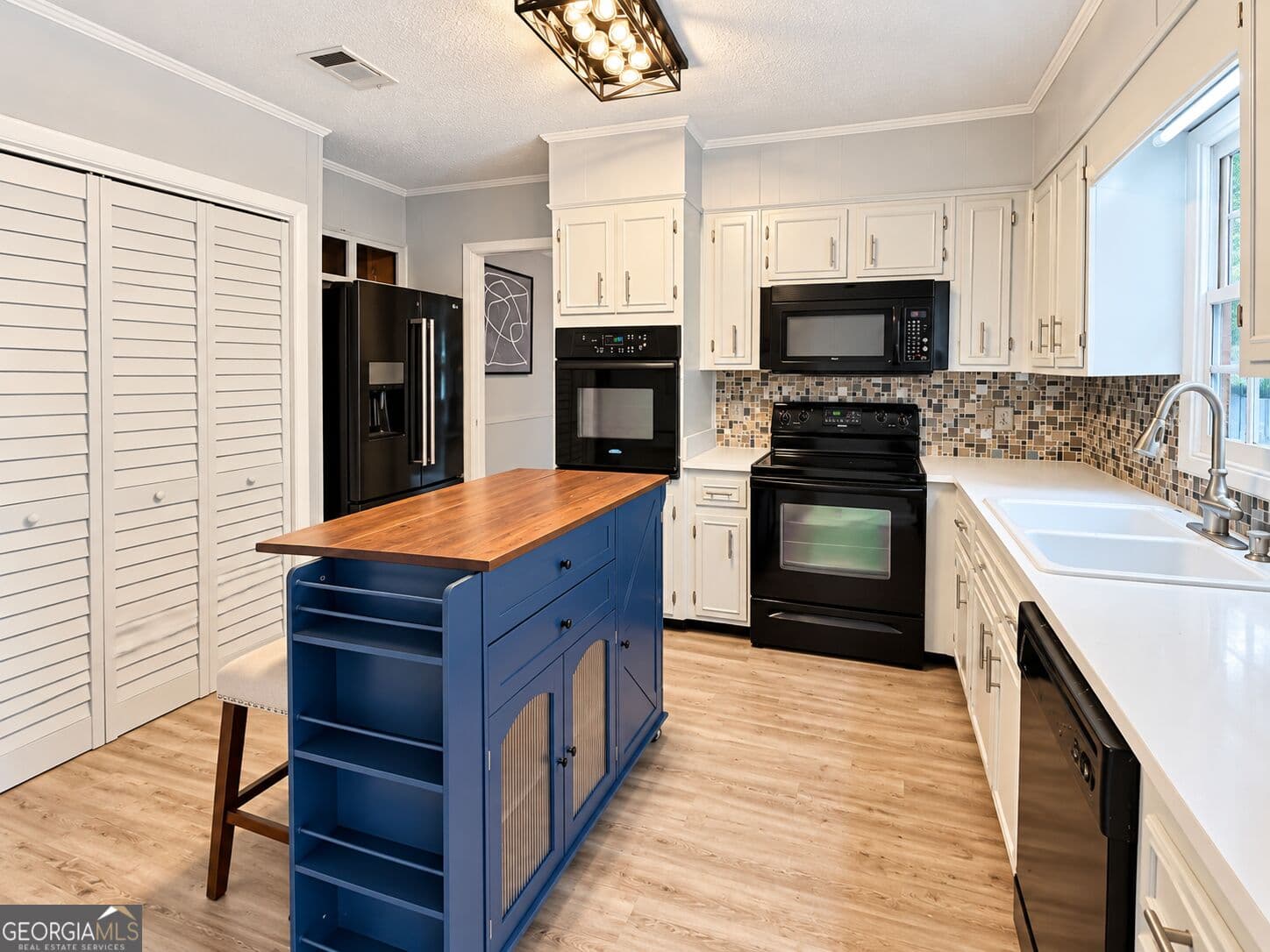 3 bedroom, 2 bathroom, 1,860 sq ft single family residence under contract at 132 Belle Point Parkway, Brunswick, GA 31525 — photo 10