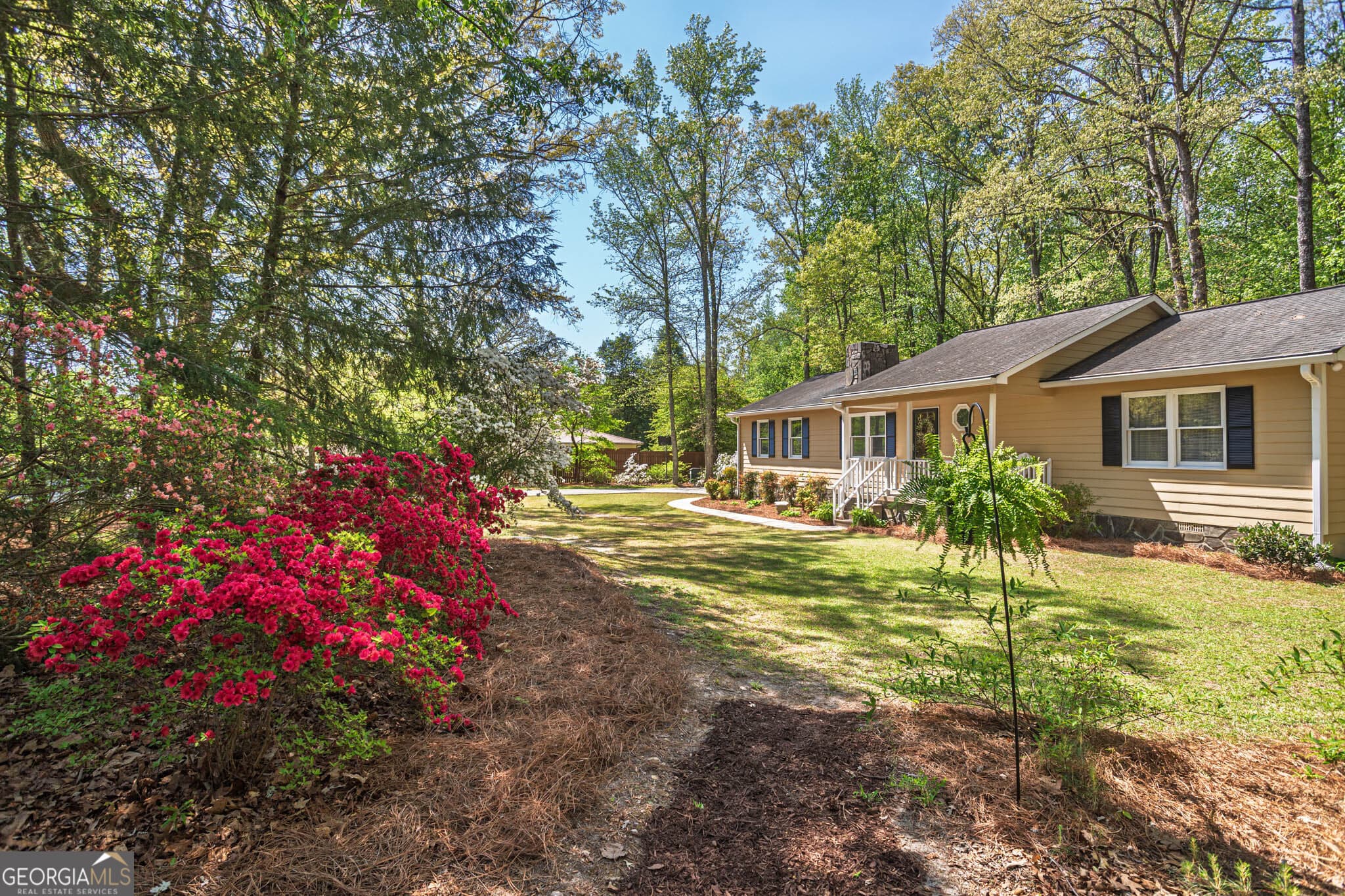 3 bedroom, 2 bathroom, 1,296 sq ft single family residence for sale at 852 Dallas Nebo Road, Dallas, GA 30157 — photo 4